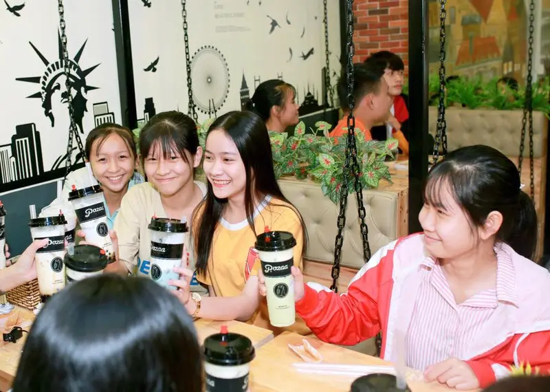 khách hàng pozaa tea quảng ngãi