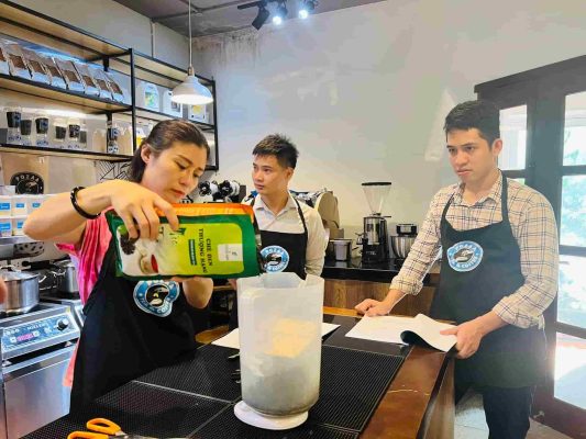 Khoá đào tạo pha chế phù hợp cho kinh doanh trà sữa online