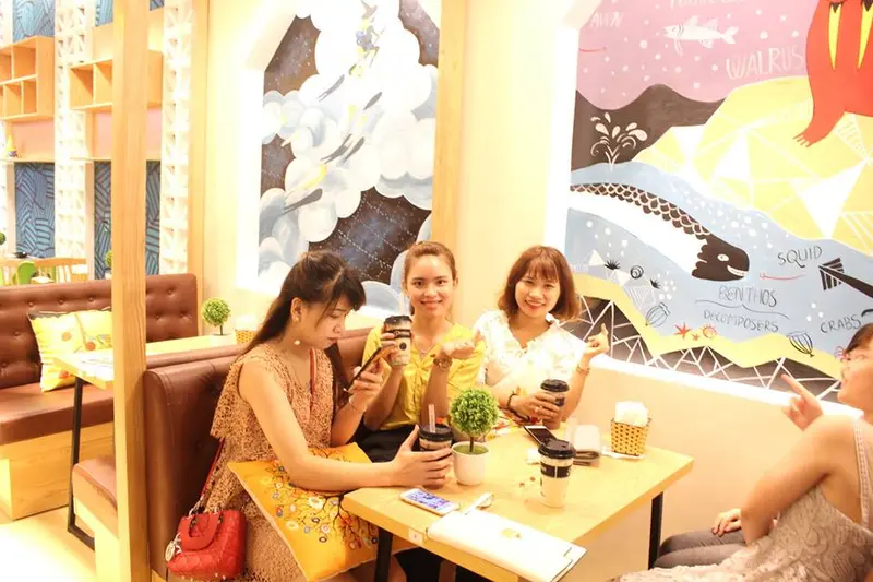 cach trang tri quan tra sua dep
