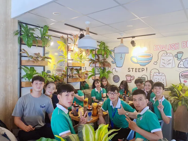 Hình ảnh không gian bên trong quán trà sữa Pozaa Tea.