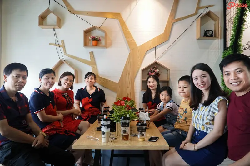 Hình ảnh không gian bên trong quán trà sữa Pozaa Tea.