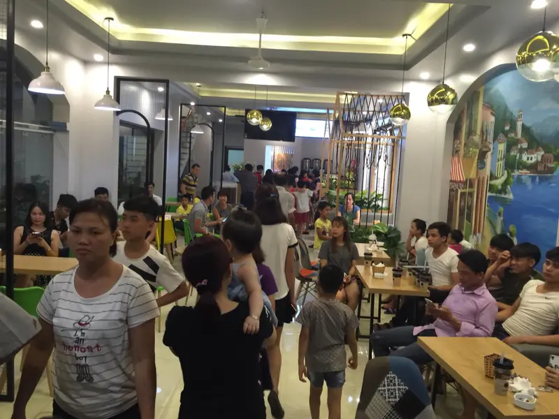 Hình ảnh không gian bên trong quán Trà sữa Pozaa tea.
