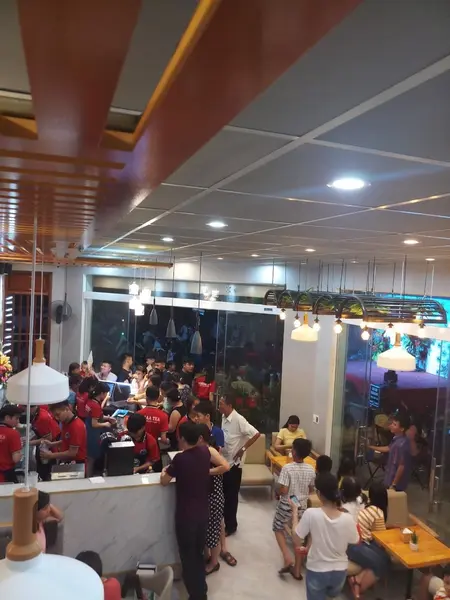 Hình ảnh không gian bên trong quán trà sữa Pozaa Tea.