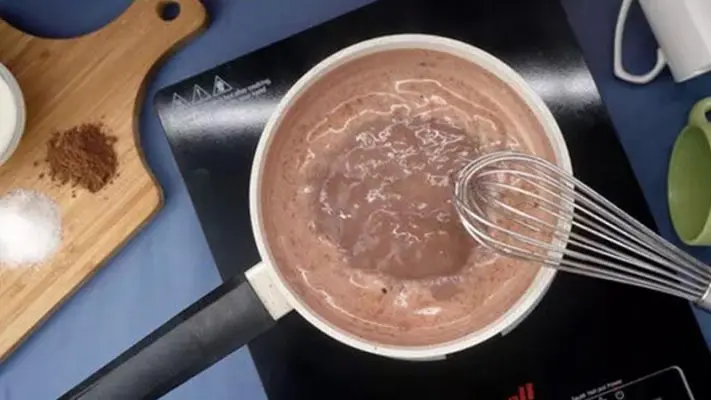 Cacao sữa tươi đánh bọt