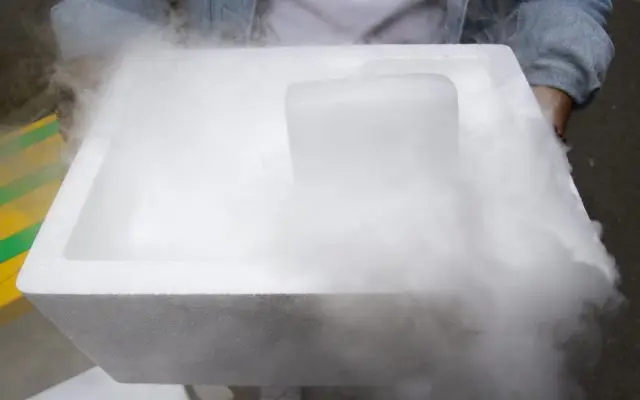 Lưu ý khi sử dụng đá khô