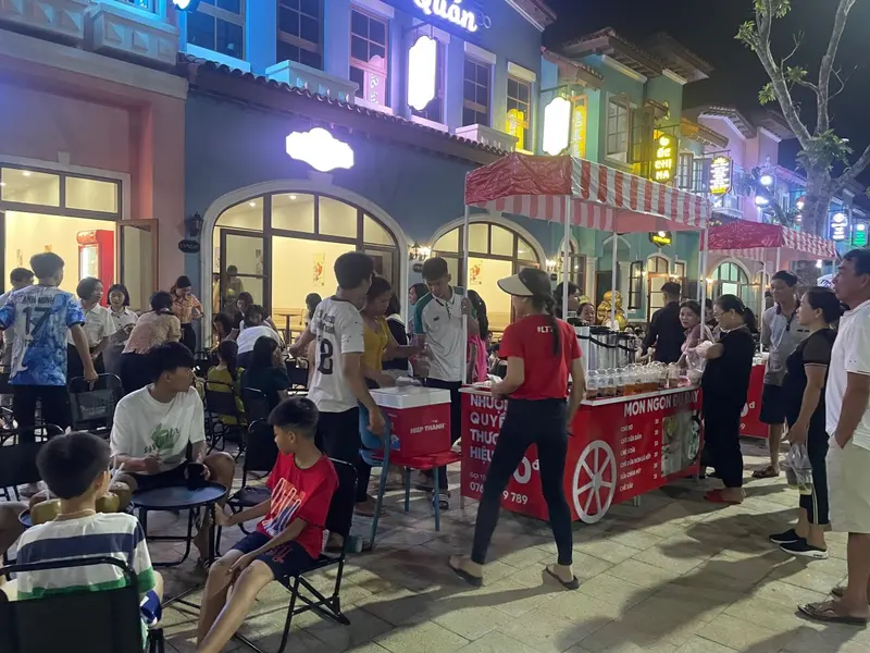 Khai trương Pozaa Tea Cửa Hội